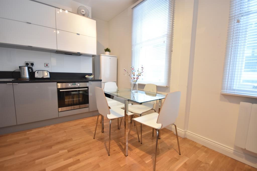 Apt 2, Soho Apartments 1St Floor By Indigo Flats Londyn Zewnętrze zdjęcie